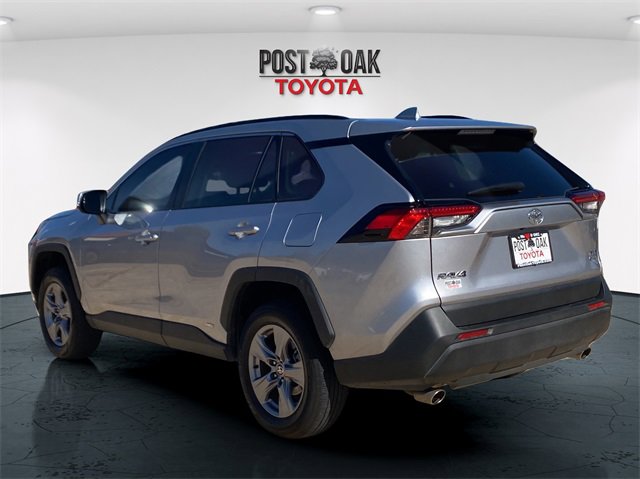 Used 2025 Toyota RAV4 XLE image 5