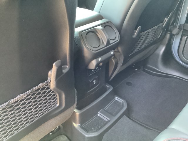 Used 2024 Jeep Wrangler Unlimited Rubicon w/ Safety Group AWD/4WD image 27