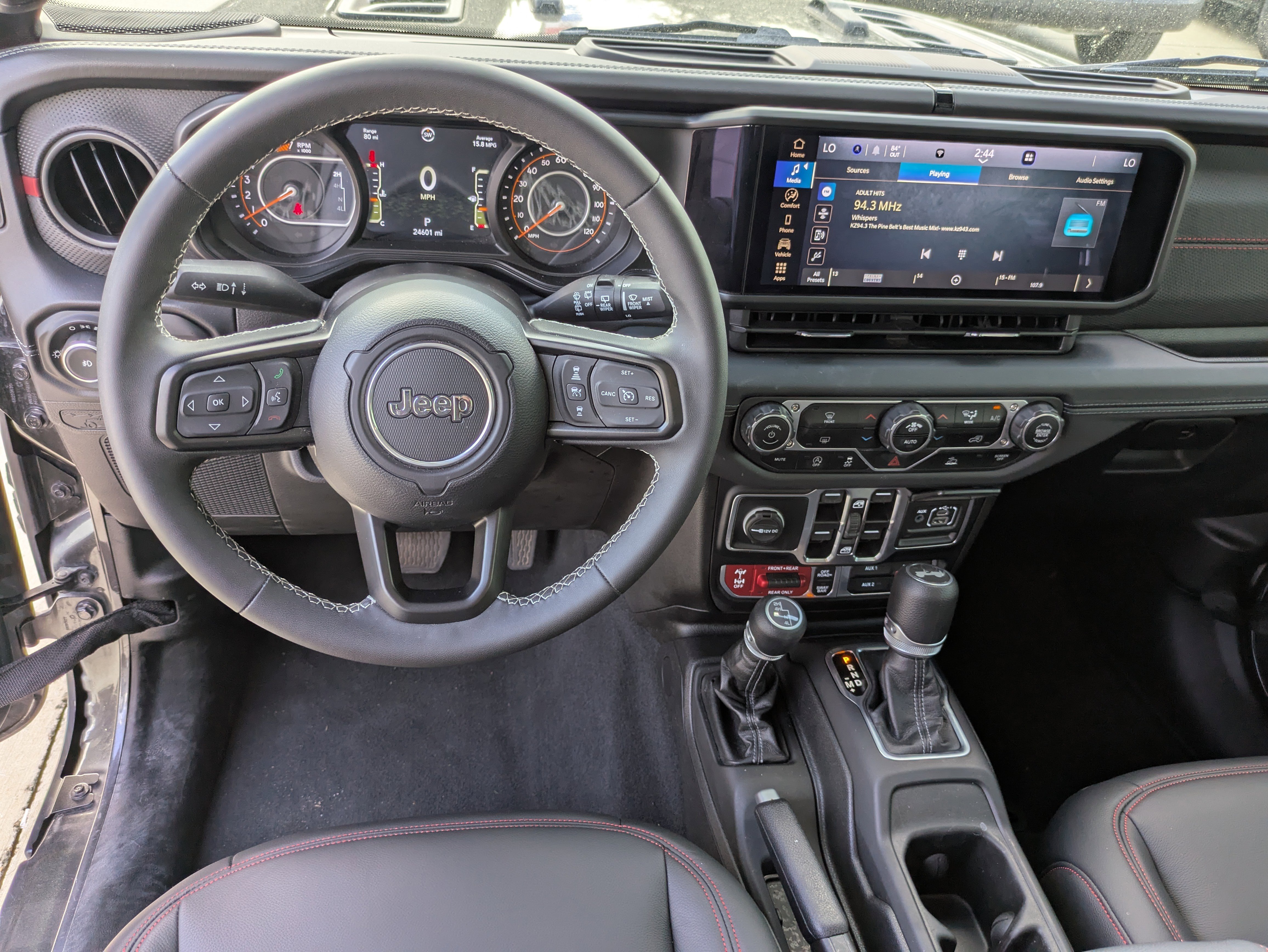 Used 2025 Jeep Wrangler Unlimited Rubicon image 12