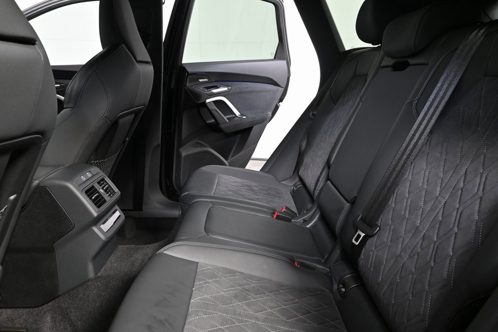 Used 2025 Audi SQ5 Premium Plus image 15
