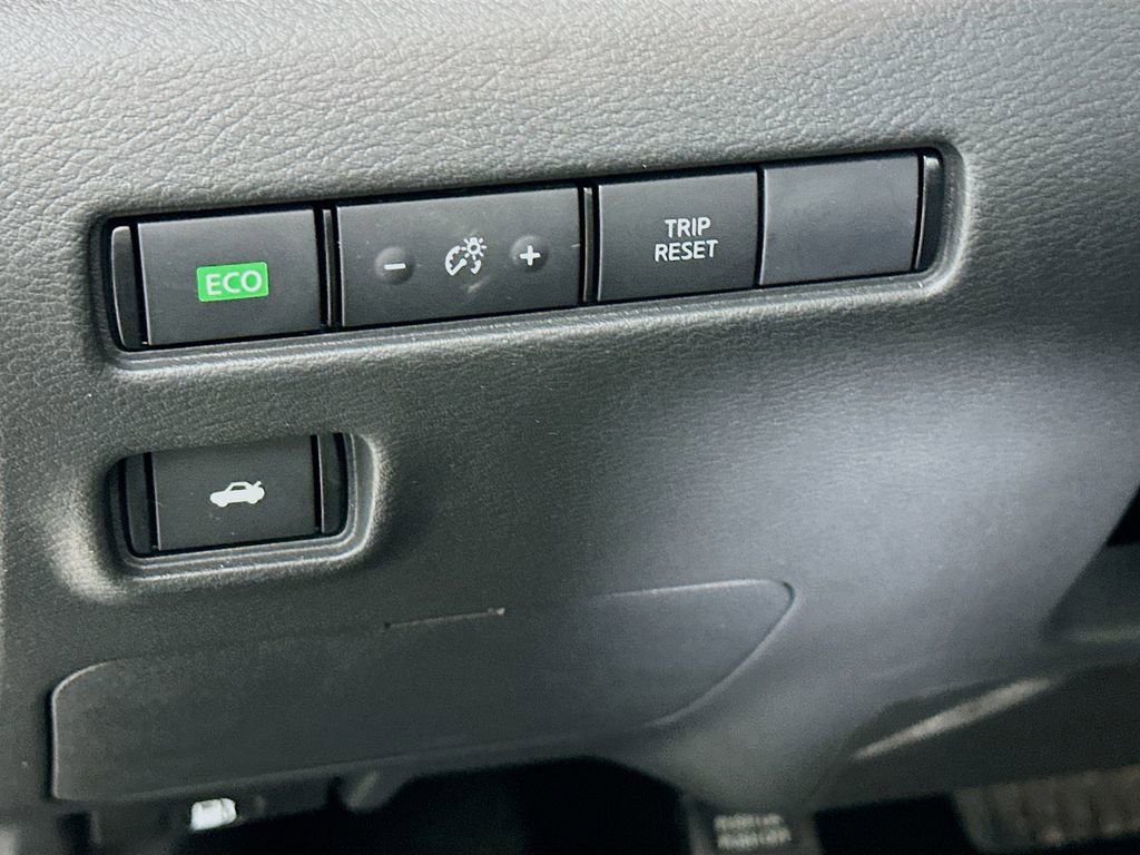 Certified 2025 Nissan Sentra SV w/ Trunk Package FWD image 16