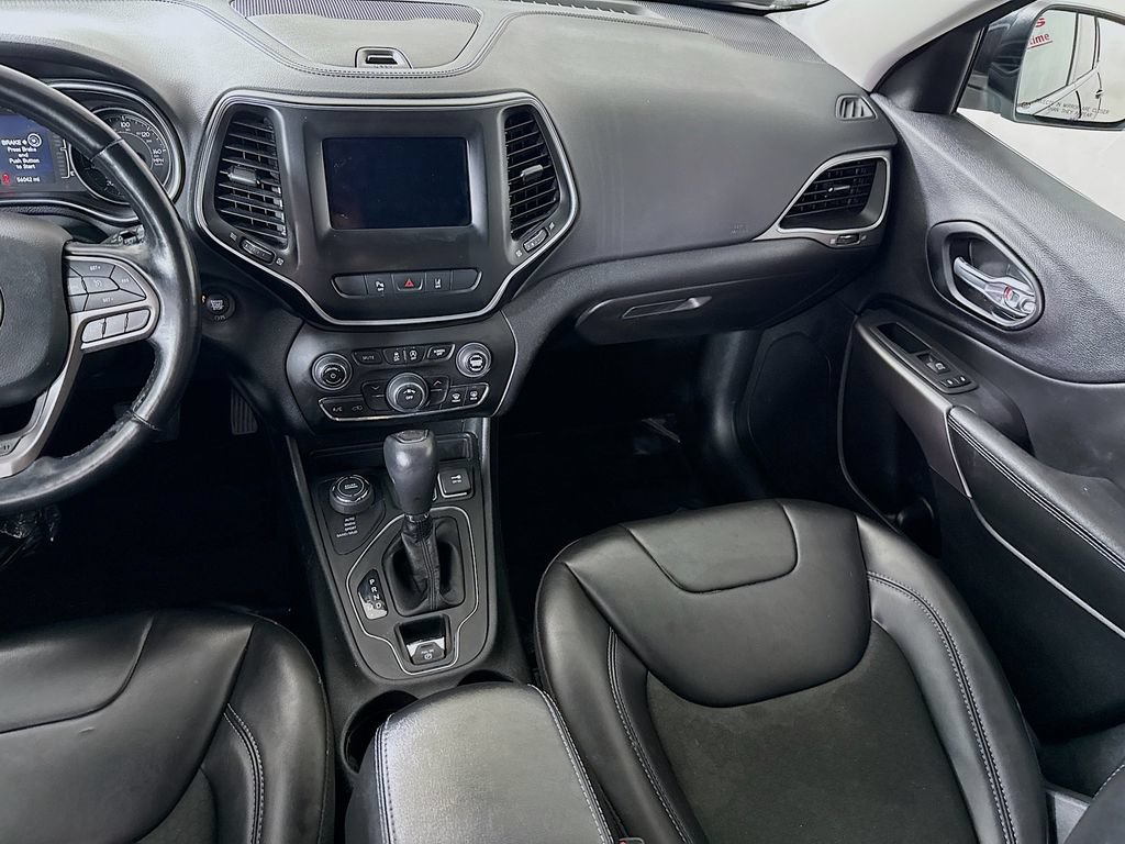 Used 2021 Jeep Cherokee Latitude Plus AWD/4WD image 26