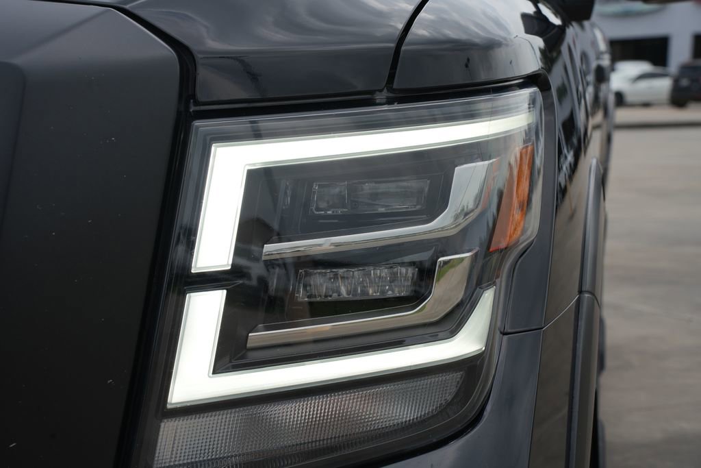 Used 2021 Nissan Titan PRO-4X w/ Pro-4x Convenience Package AWD/4WD image 26