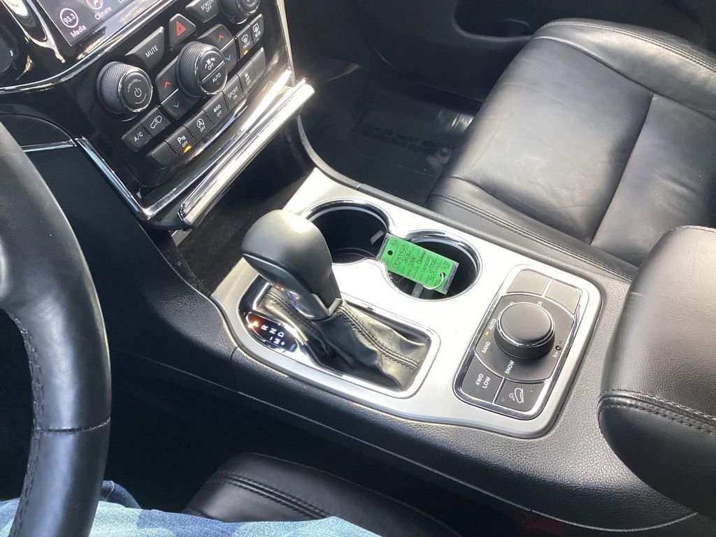 Used 2020 Jeep Grand Cherokee Limited image 17