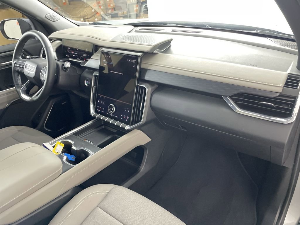 New 2025 GMC Acadia Elevation image 28