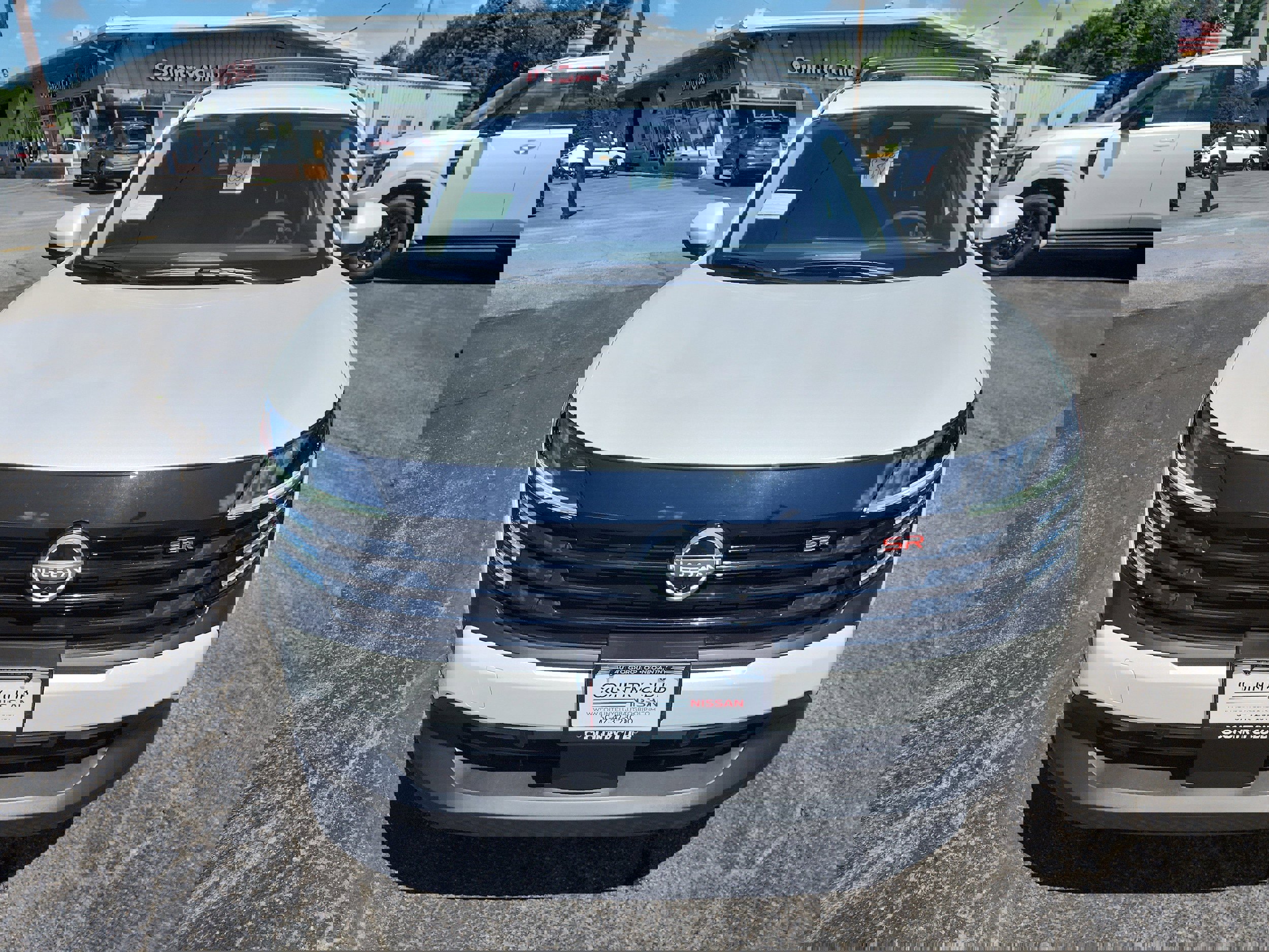 New 2025 Nissan Kicks SR image 3