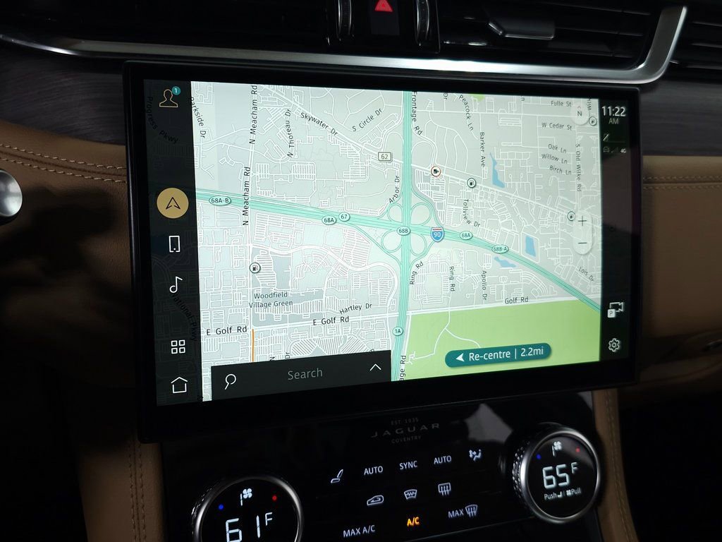 Used 2023 Jaguar F-PACE S image 25