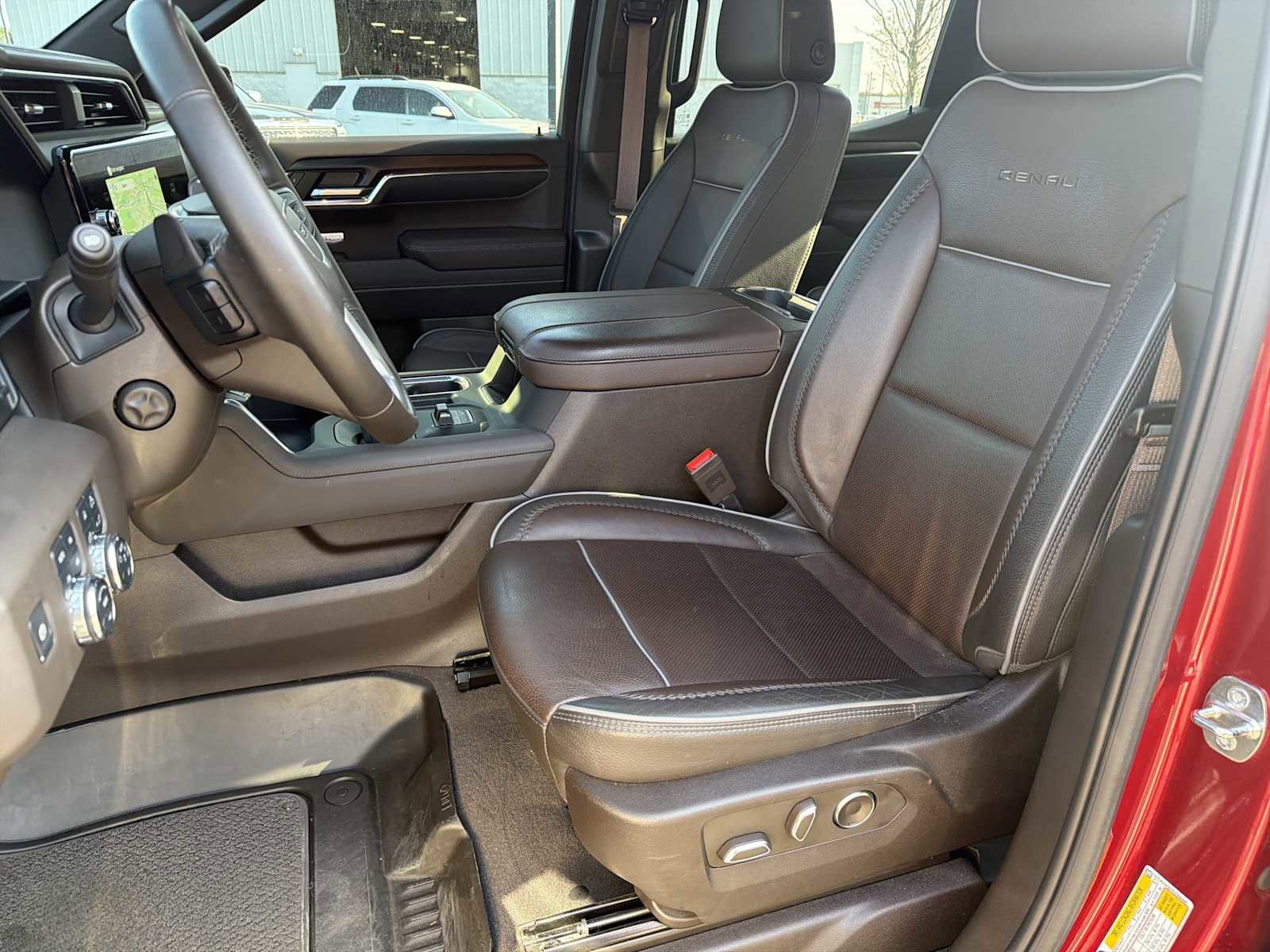 Used 2024 GMC Sierra 1500 Denali w/ Denali Reserve Package AWD/4WD image 21
