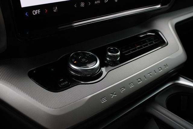 New 2026 Ford Expedition Active AWD/4WD image 16