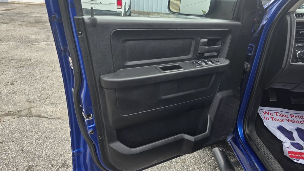 Used 2019 RAM 1500 Express AWD/4WD image 13