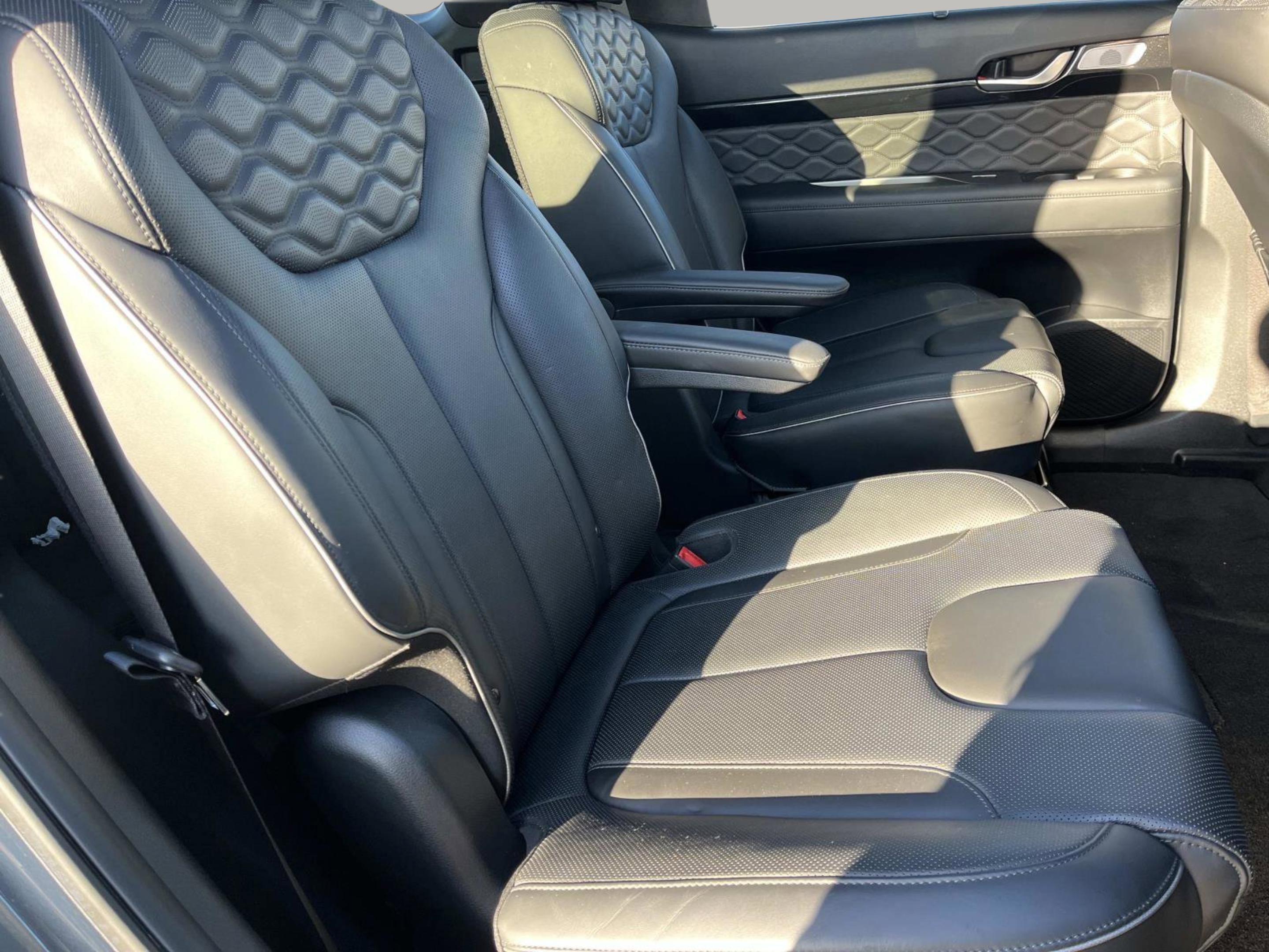 Used 2022 Hyundai Palisade Calligraphy image 28