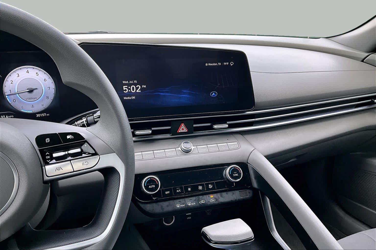 Certified 2024 Hyundai Elantra SEL FWD image 7