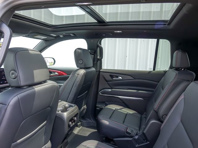 New 2026 Chevrolet Traverse Z71 w/ Enhanced Driving Package AWD/4WD image 17