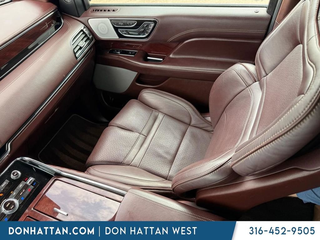 Used 2019 Lincoln Navigator Black Label AWD/4WD image 8