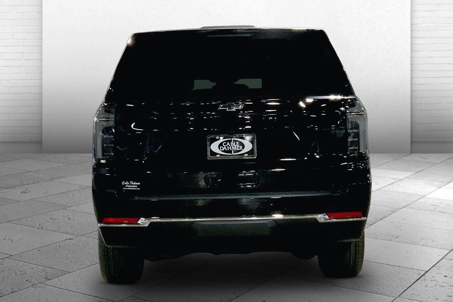 New 2026 Chevrolet Suburban LT AWD/4WD image 4