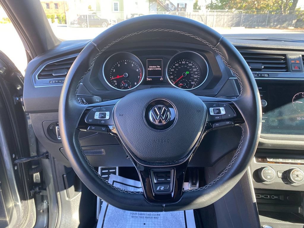 Used 2020 Volkswagen Tiguan SE R-Line image 15