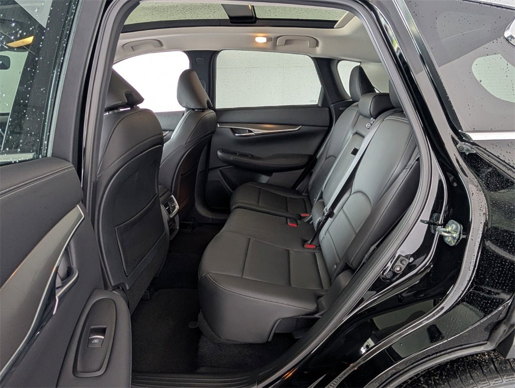 Certified 2025 INFINITI QX50 Luxe image 7