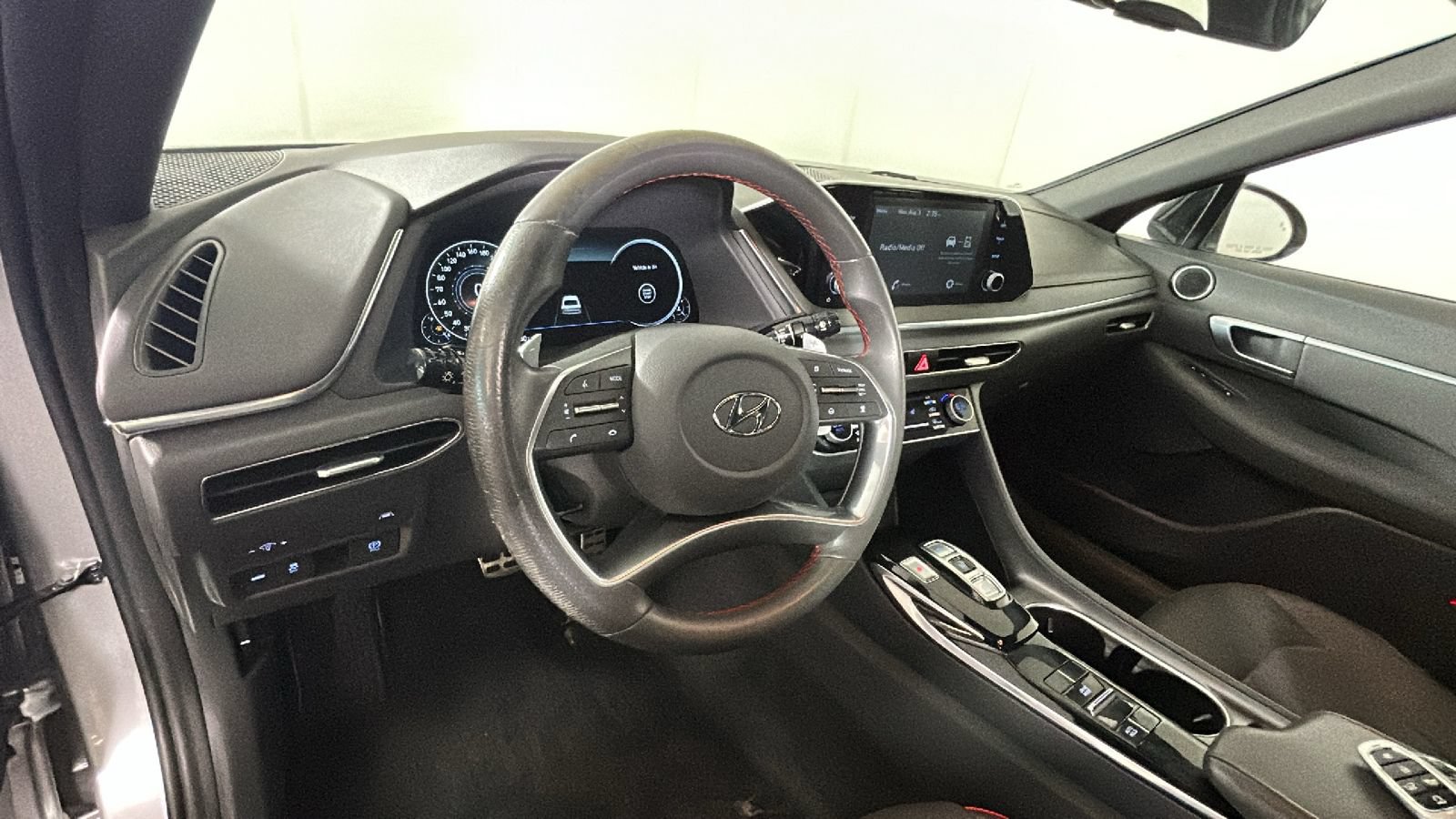 Used 2021 Hyundai Sonata SEL Plus w/ Preferred Accessory Package FWD image 16