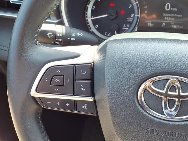 Used 2026 Toyota Highlander XLE AWD/4WD image 23