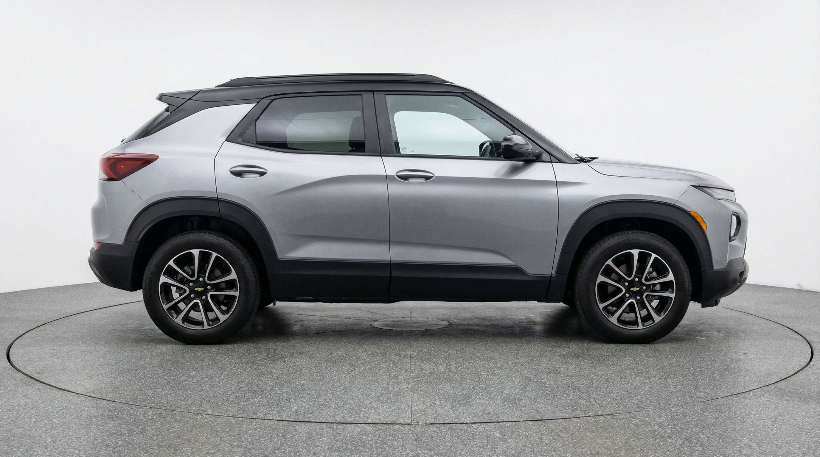 Used 2025 Chevrolet TrailBlazer LT AWD/4WD image 11