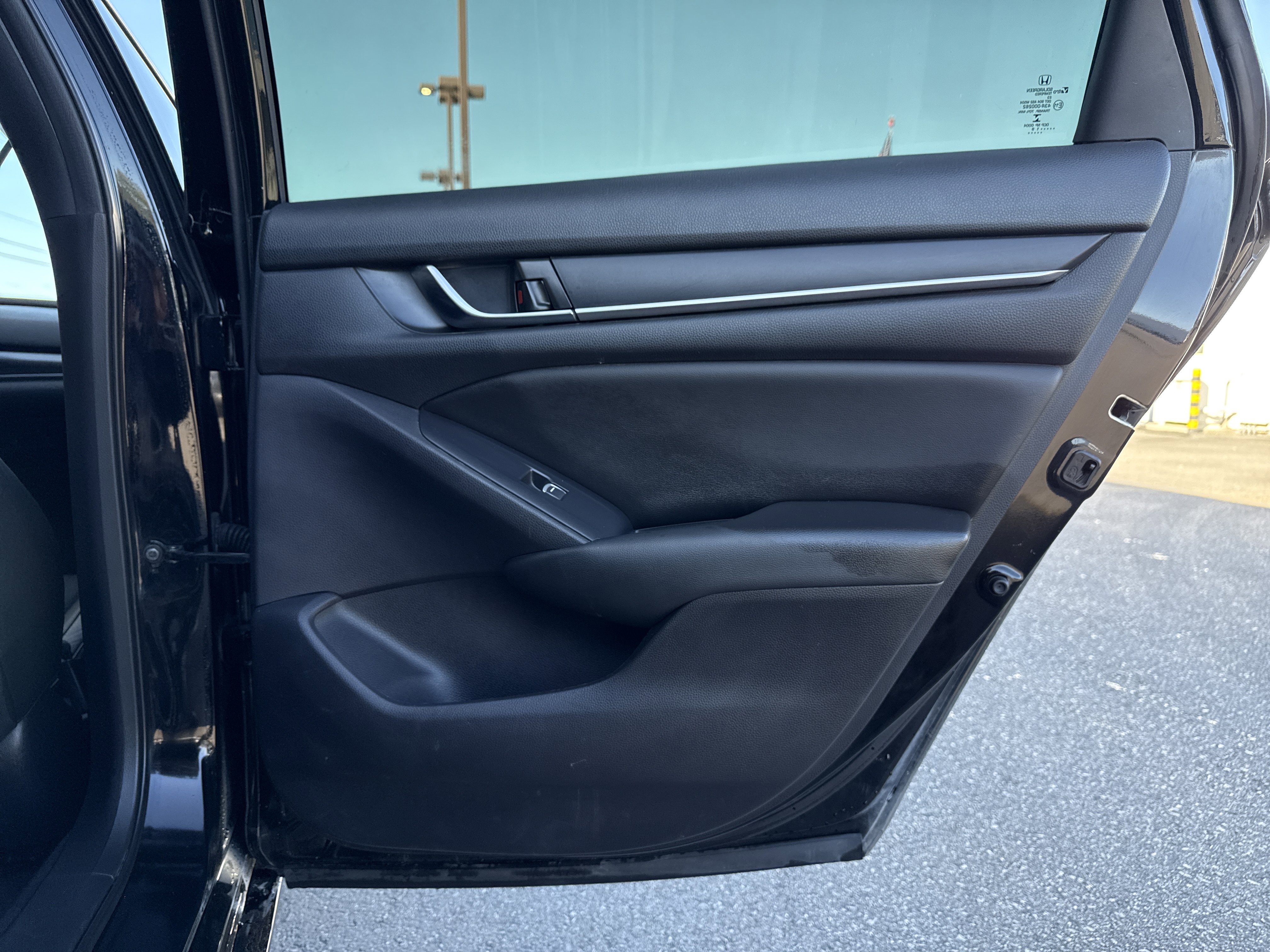 Used 2019 Honda Accord Sport image 33