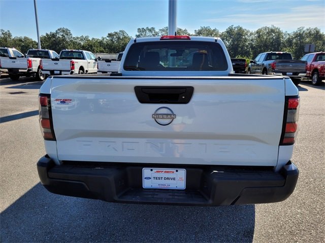 Used 2024 Nissan Frontier S w/ S Utility Package image 9