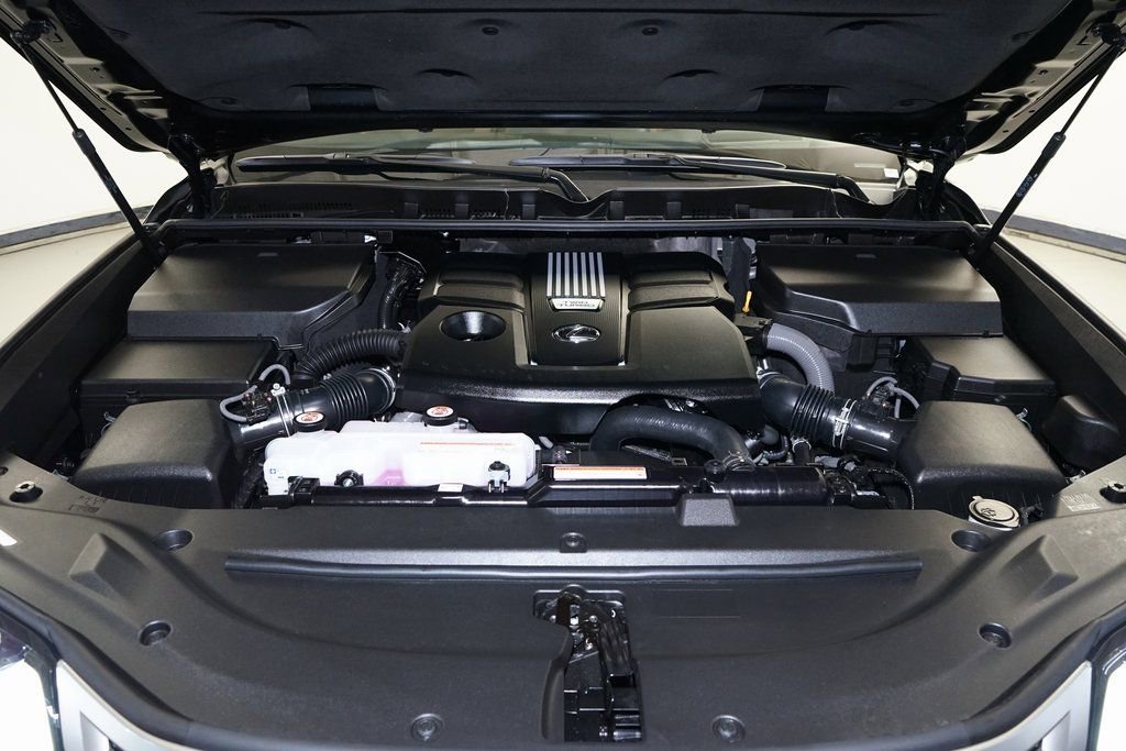 Used 2026 Lexus LX 600 4WD w/ Luxury Package image 36