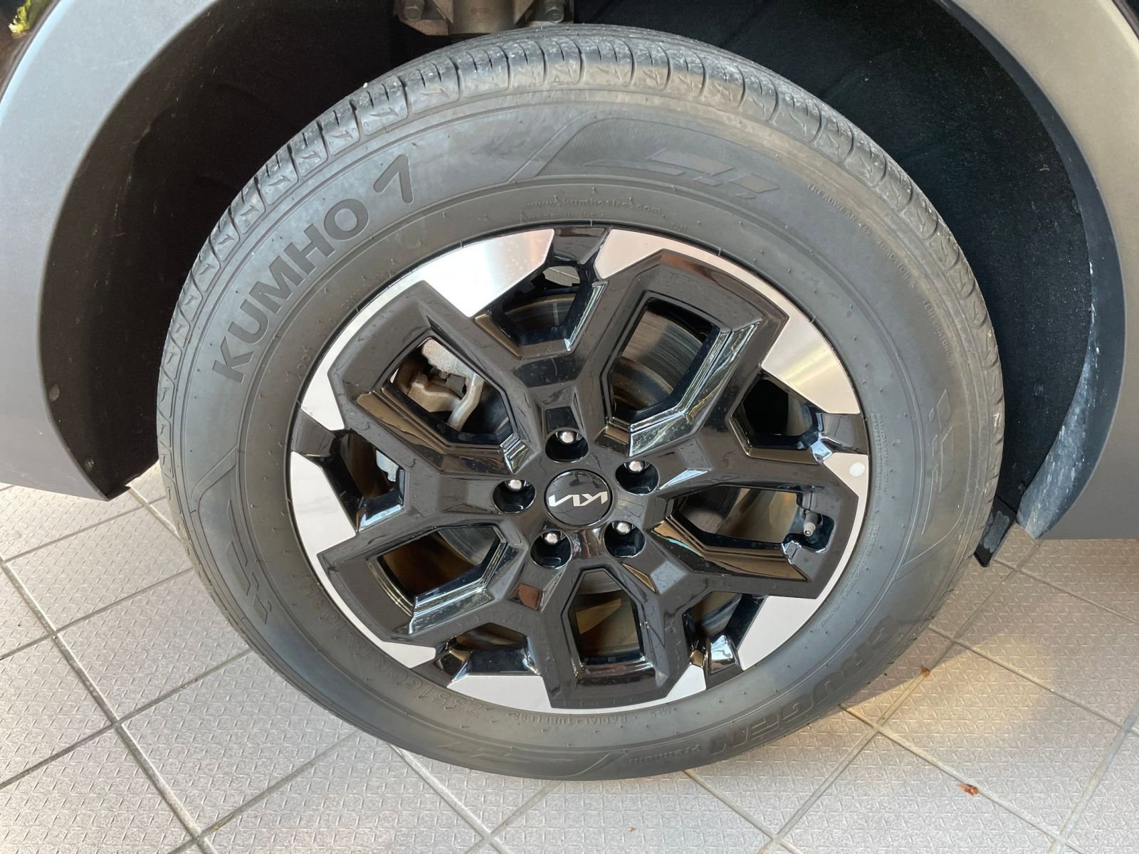 Used 2024 Kia Sorento S image 30