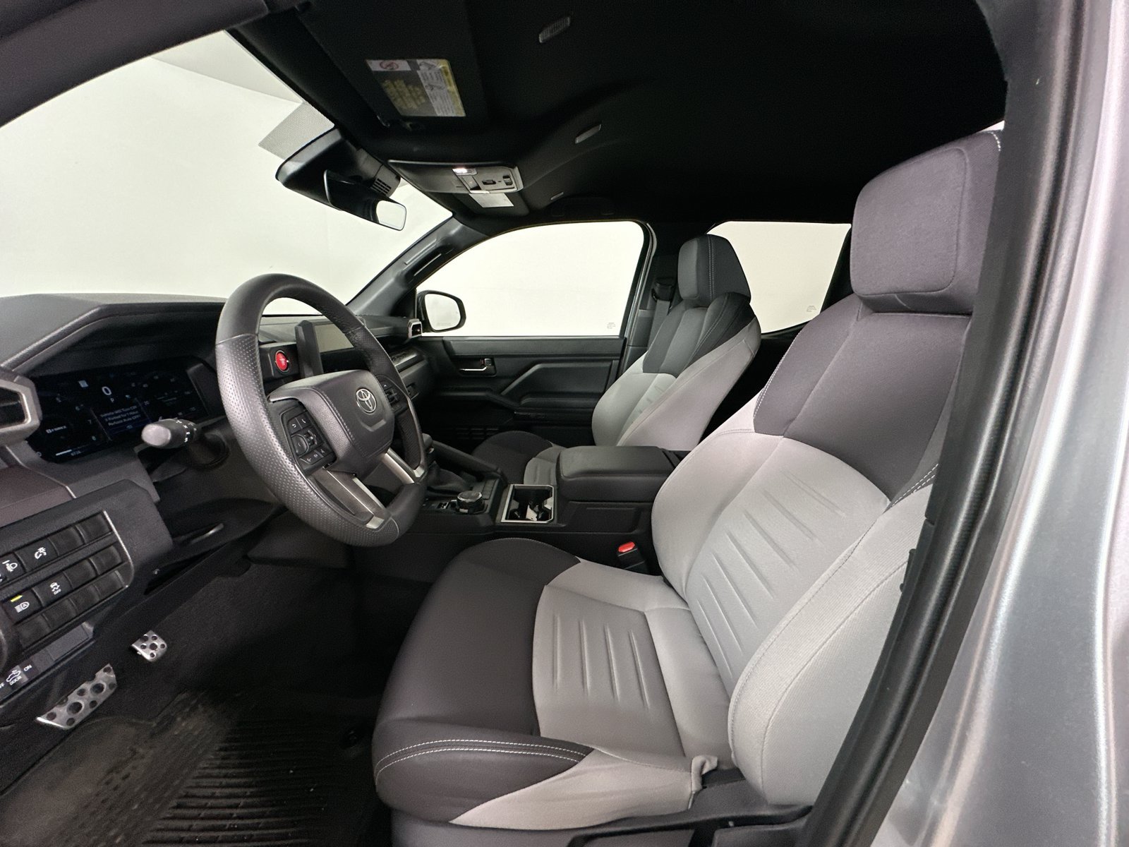 Used 2026 Toyota Tacoma TRD Sport AWD/4WD image 32