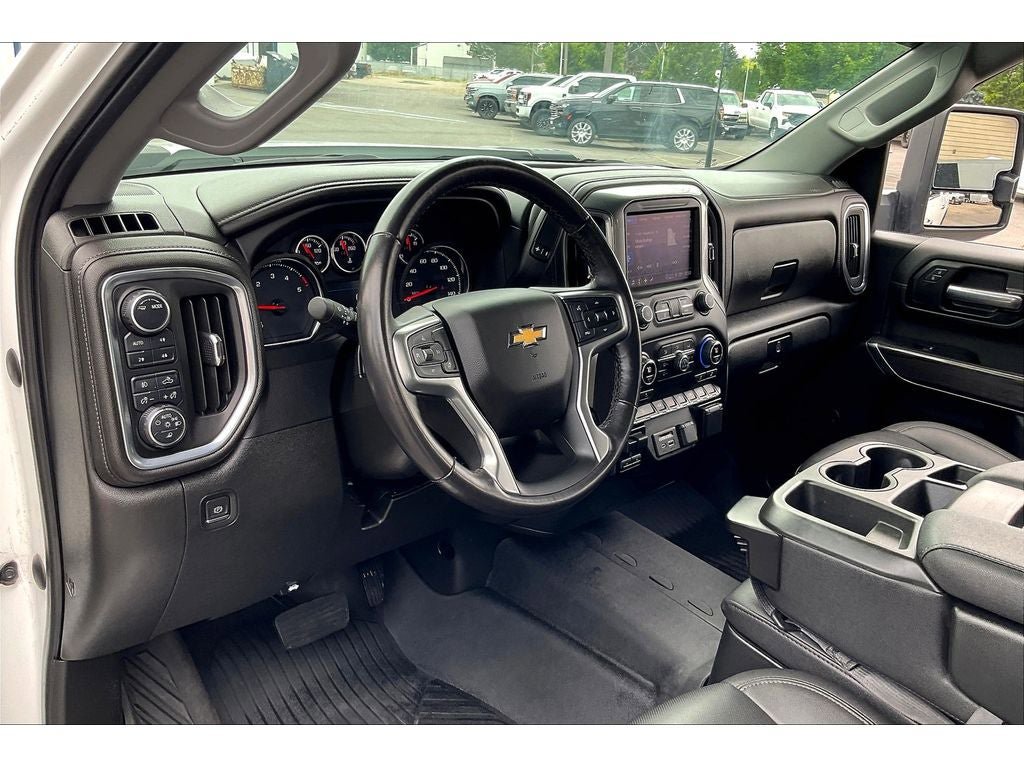 Used 2022 Chevrolet Silverado 2500 LTZ w/ Gooseneck/5TH Wheel Package AWD/4WD image 15