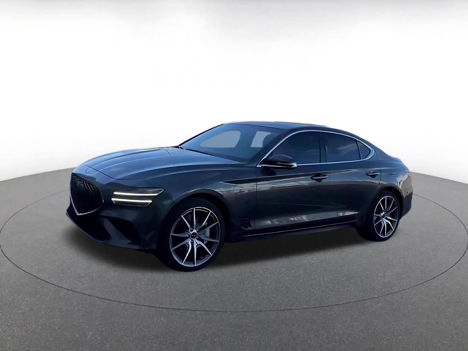 Used 2025 Genesis G70 2.5T RWD image 4