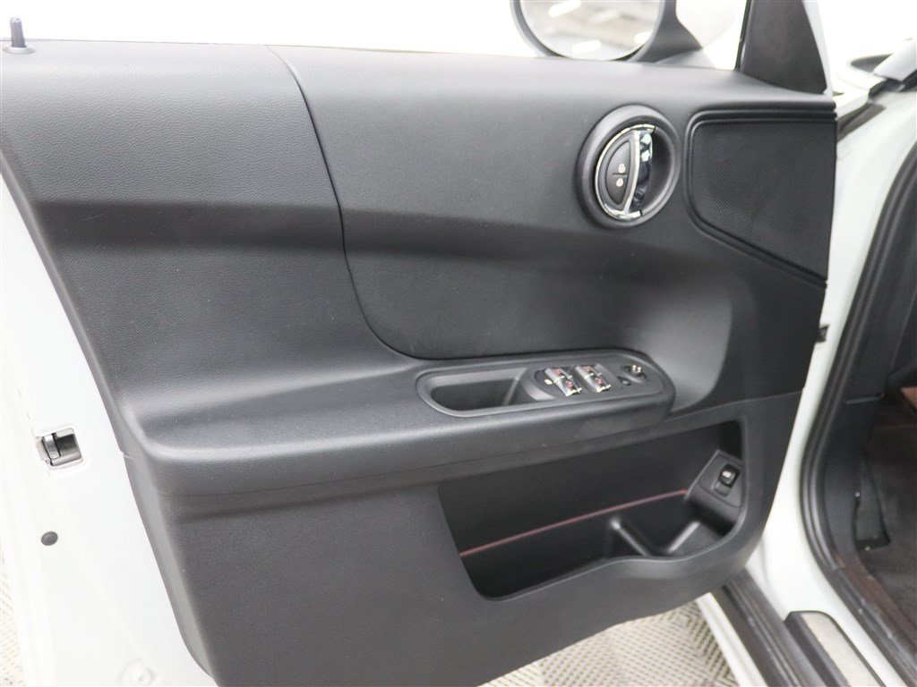 Used 2021 MINI Cooper Countryman ALL4 AWD/4WD image 16
