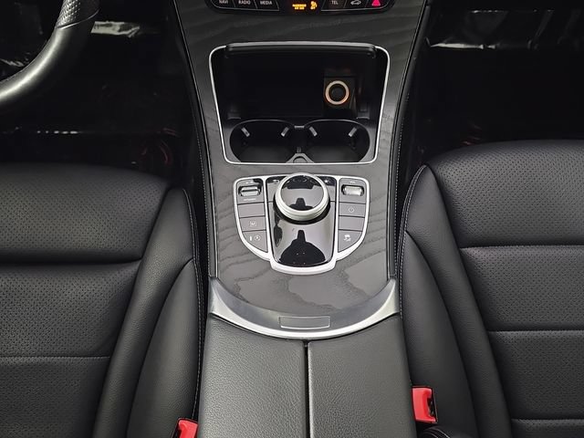 Used 2019 Mercedes-Benz GLC 300 4MATIC image 23