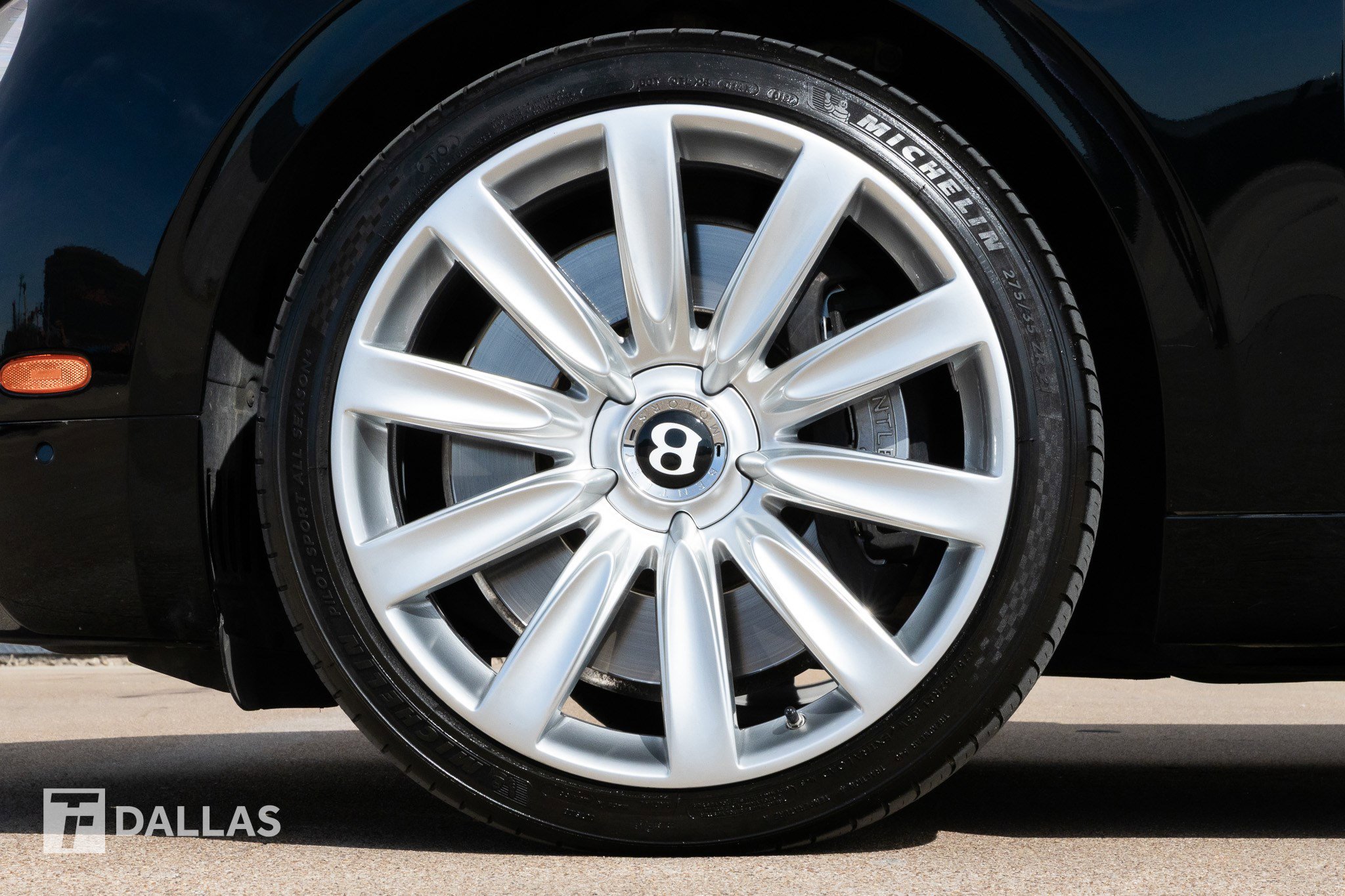 Used 2014 Bentley Flying Spur W12 image 8