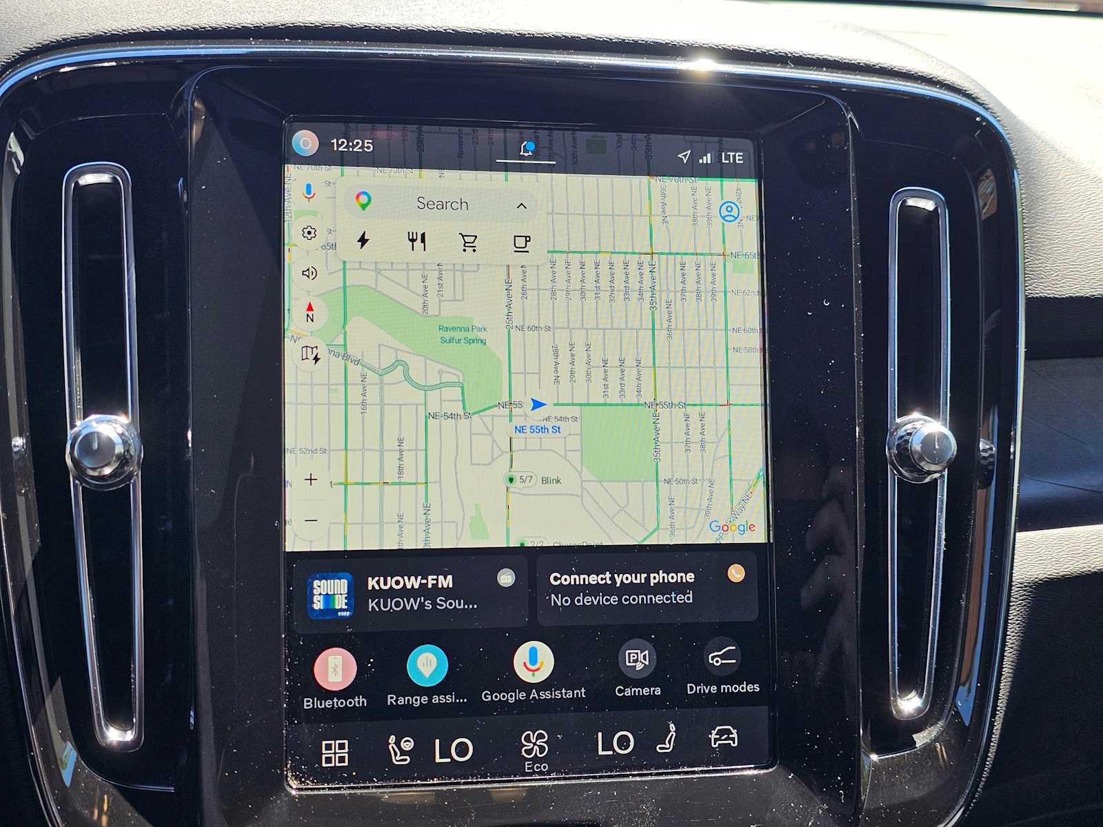 Certified 2024 Volvo C40 P8 Recharge Plus w/ Climate Package RWD image 29