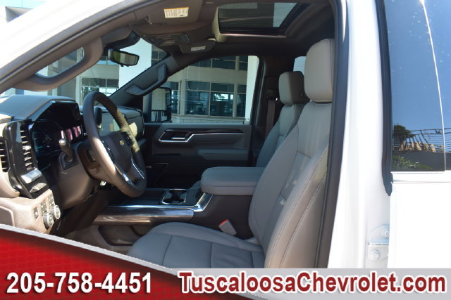 New 2026 Chevrolet Silverado 2500 LTZ w/ LTZ Premium Package AWD/4WD image 16