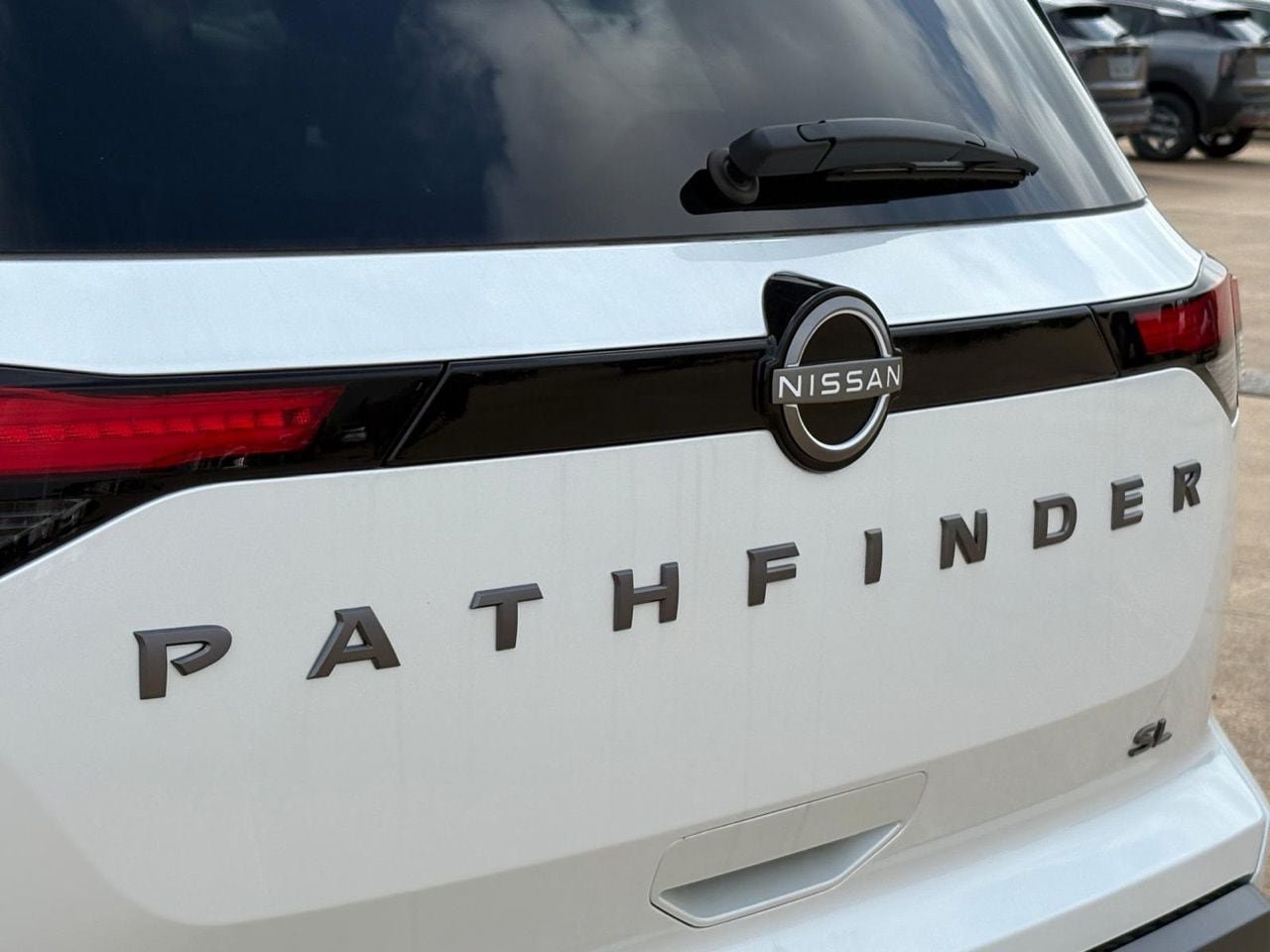 New 2026 Nissan Pathfinder SL FWD image 9