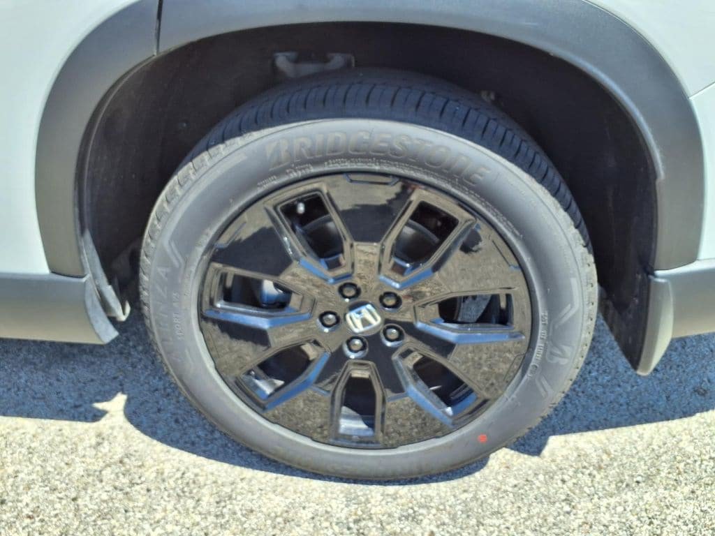 Used 2026 Honda Pilot Black Edition image 8