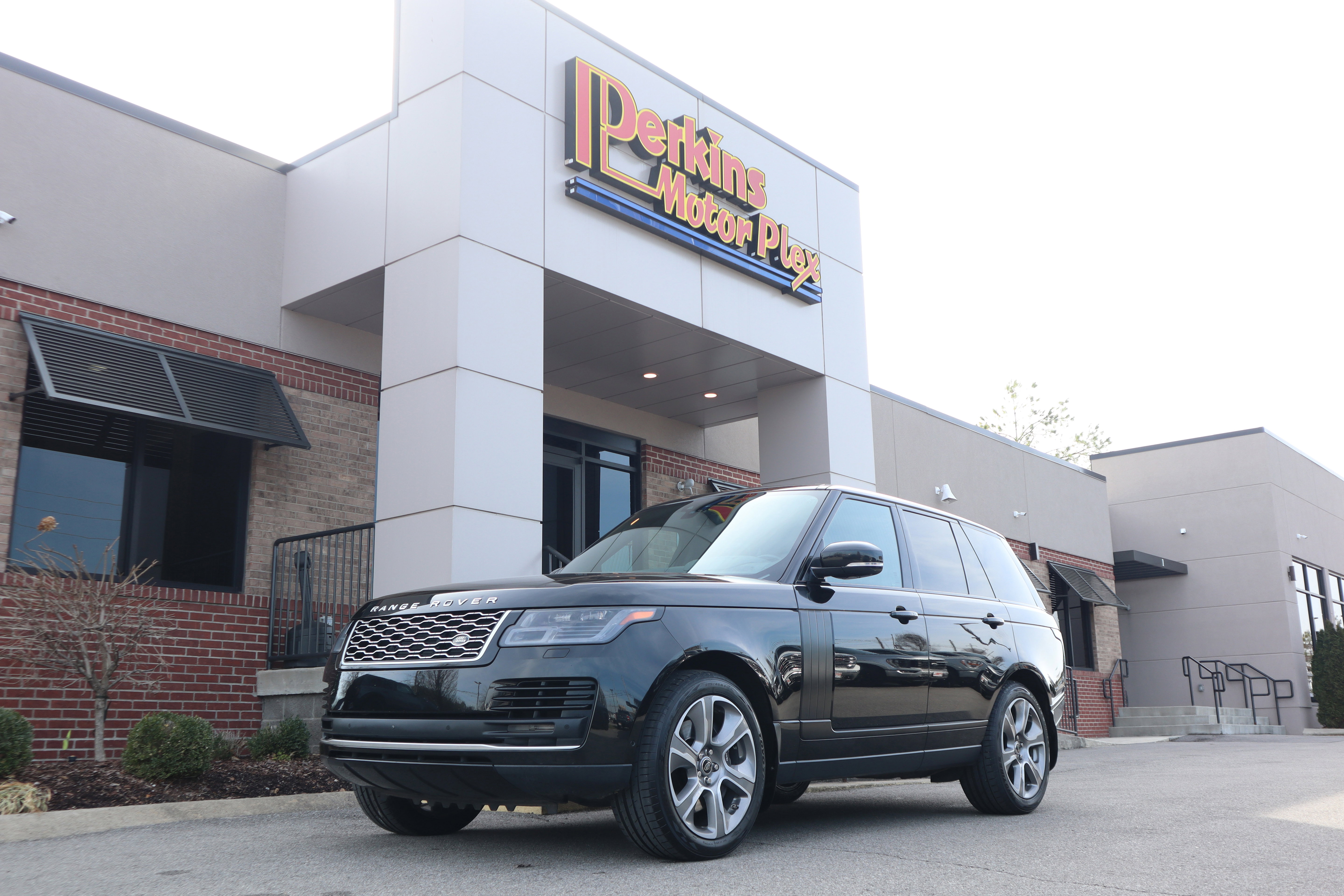 Used 2020 Land Rover Range Rover HSE image 39