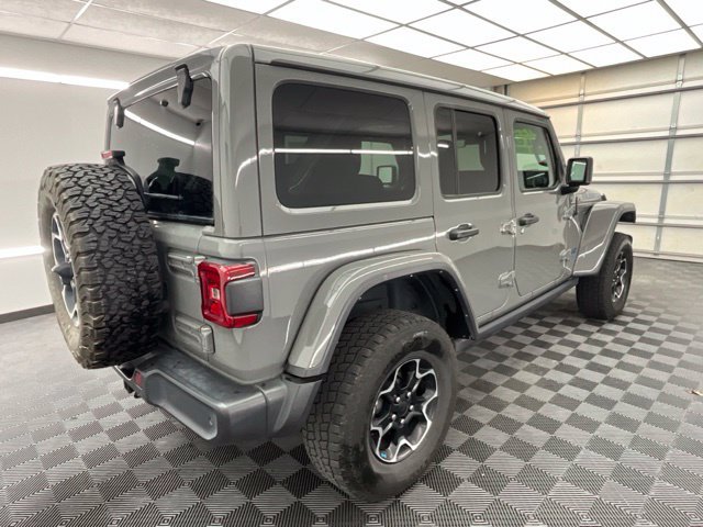 Used 2022 Jeep Wrangler Unlimited Rubicon 4xe w/ Cold Weather Group AWD/4WD image 23