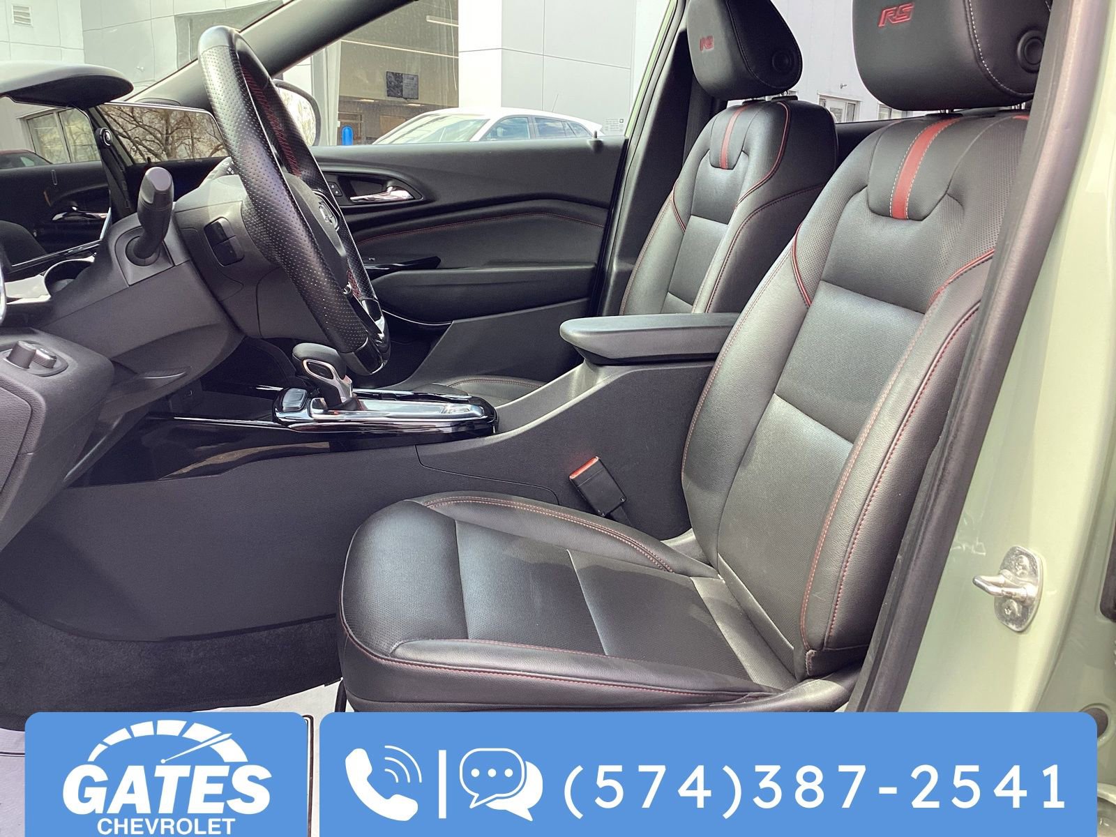 Used 2024 Chevrolet Trax RS w/ Sunroof Package image 14