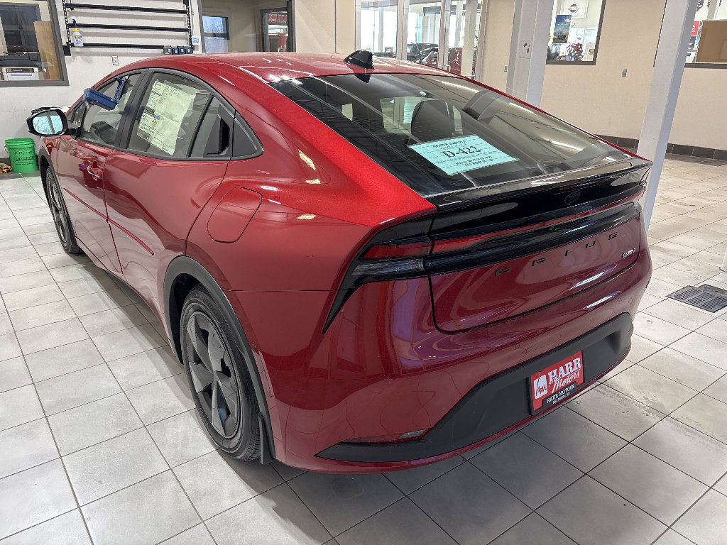 New 2026 Toyota Prius LE FWD image 2