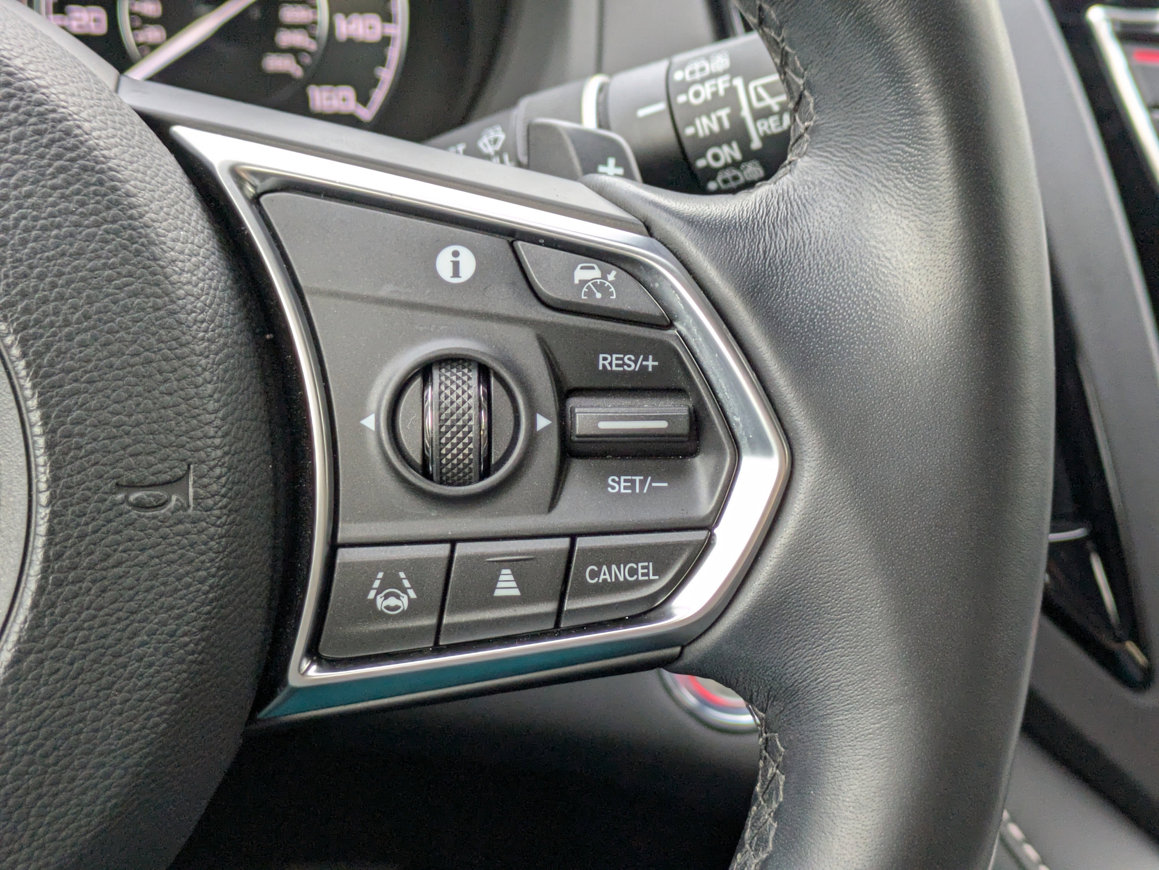 Used 2022 Acura RDX FWD w/ Technology Package image 36