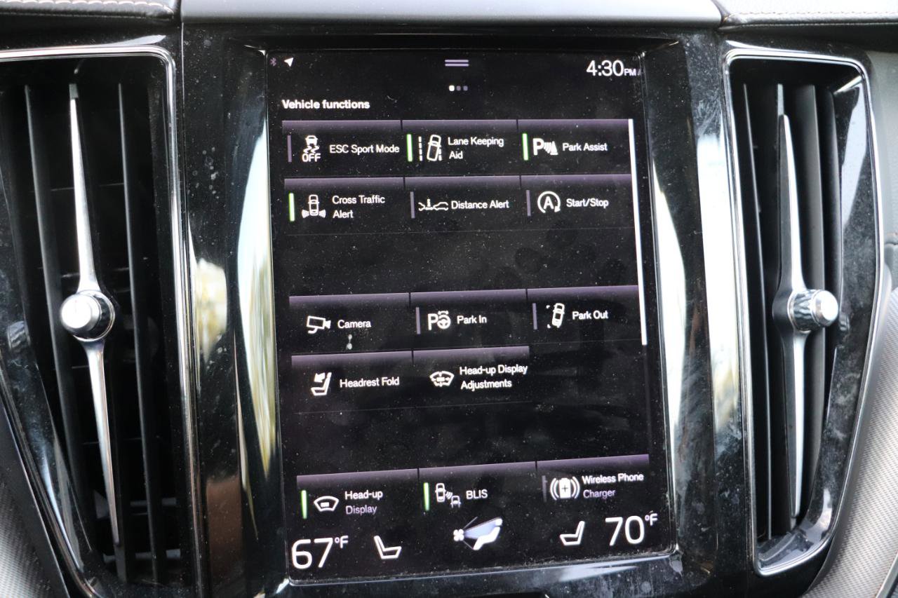 Used 2021 Volvo XC60 T5 R-Design w/ Advanced Package image 19