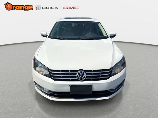 Used 2015 Volkswagen Passat 1.8T SEL Premium FWD image 8