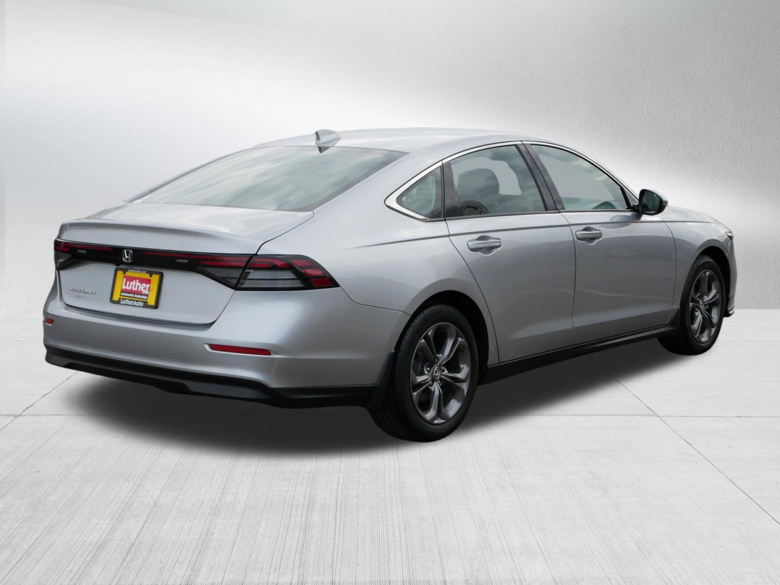 Certified 2023 Honda Accord EX image 6