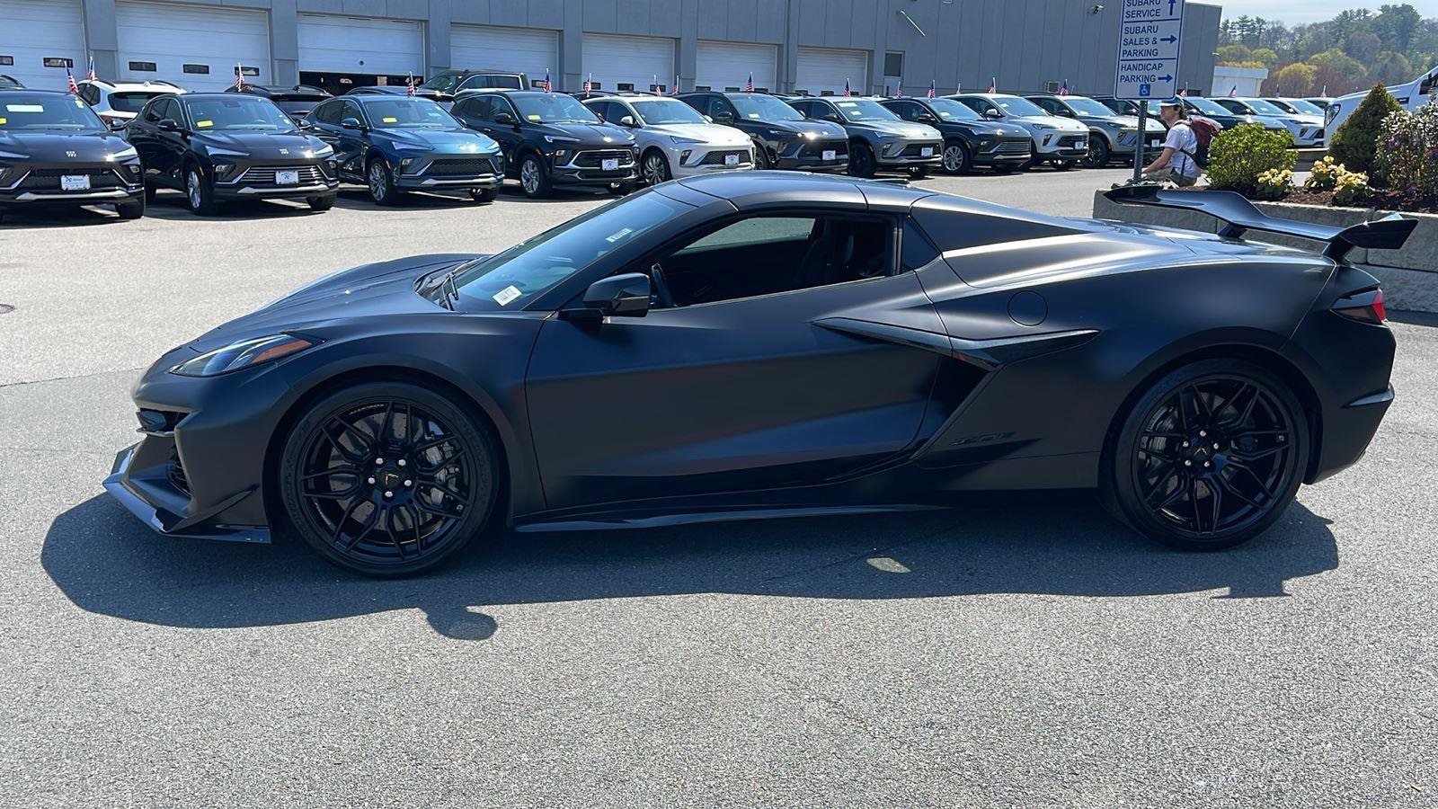 Used 2025 Chevrolet Corvette Z06 w/ Z07 Performance Package image 4