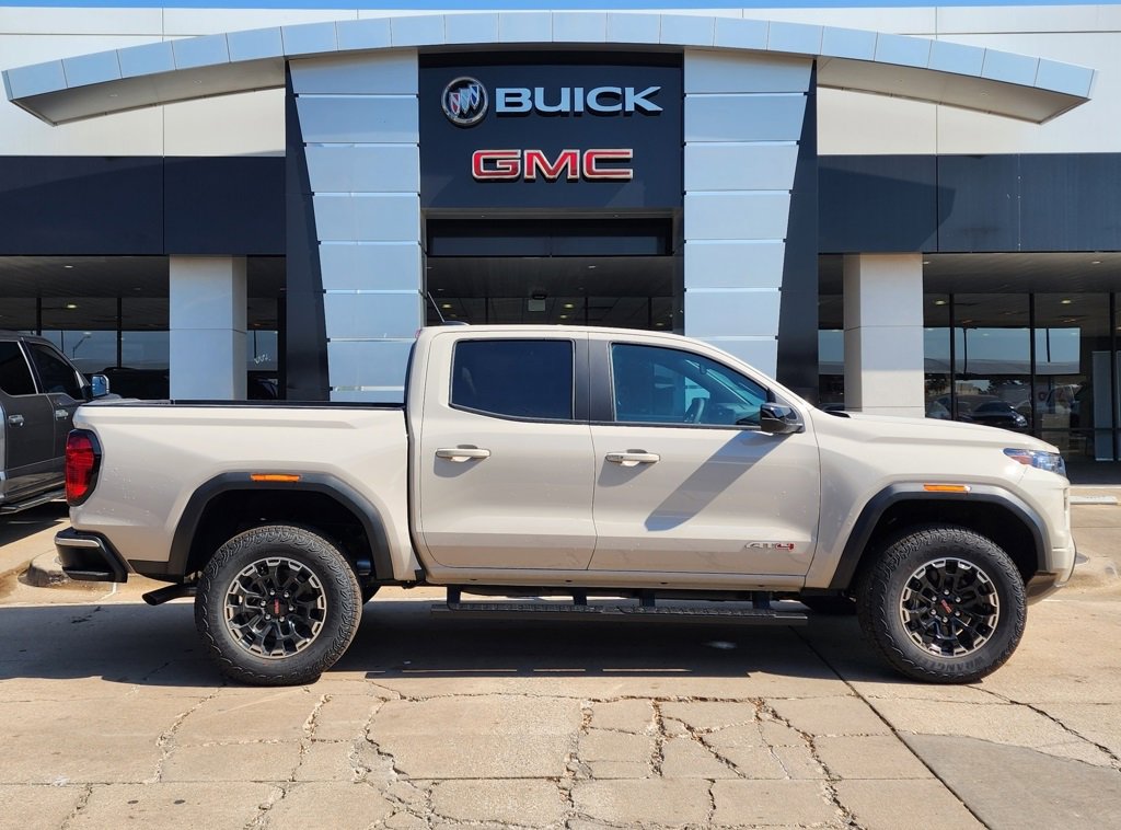 New 2026 GMC Canyon AT4 image 3