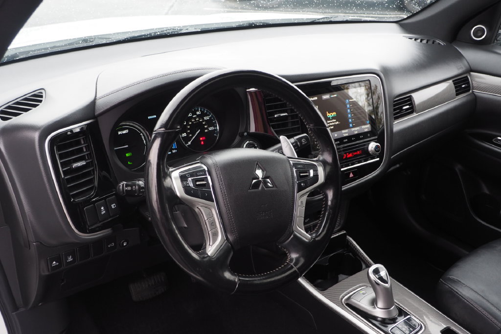 Used 2020 Mitsubishi Outlander GT AWD/4WD image 12