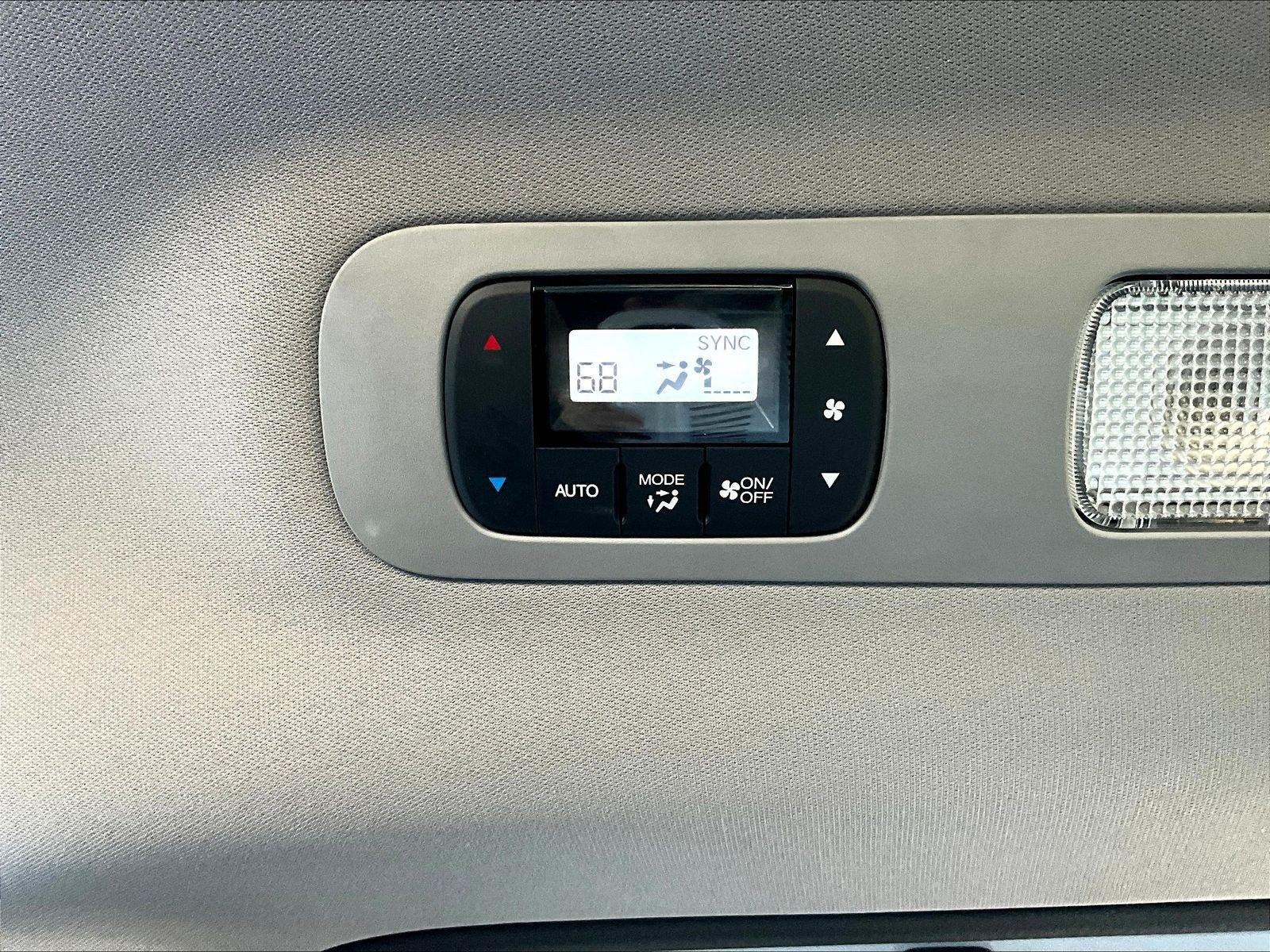 Used 2023 Honda Odyssey Touring image 37